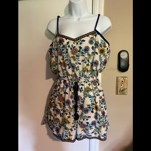 Off shoulder romper shorts